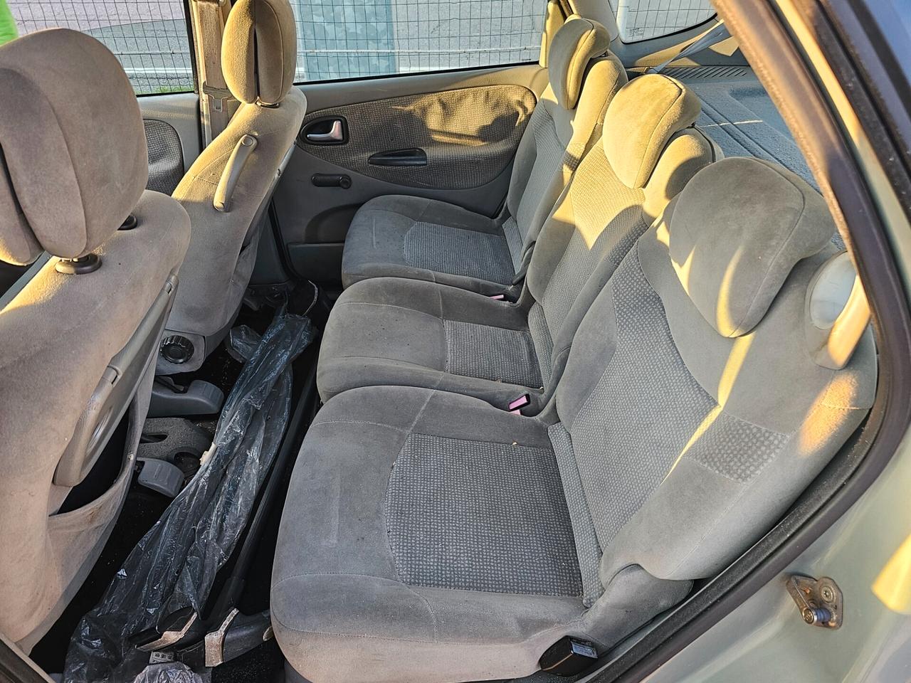 RENAULT SCENIC 1.9 DCI