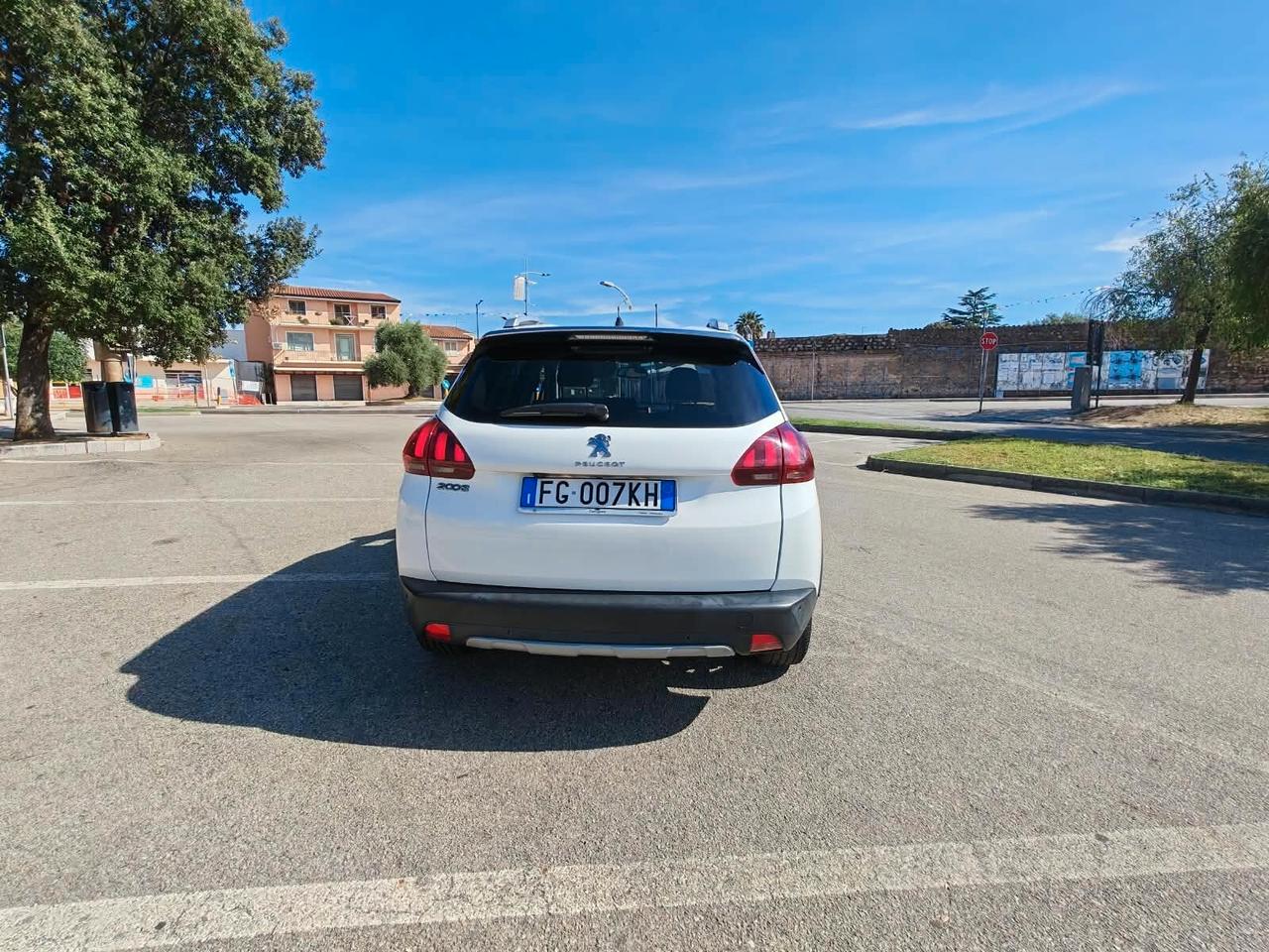 Peugeot 2008 BlueHDi 100 Allure
