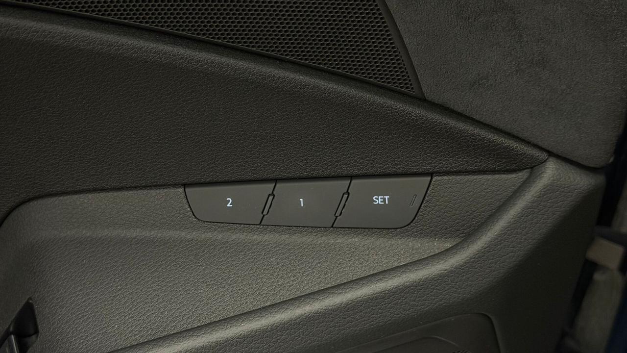 Audi Q8 e-tron SPB 55 quattro S line edition