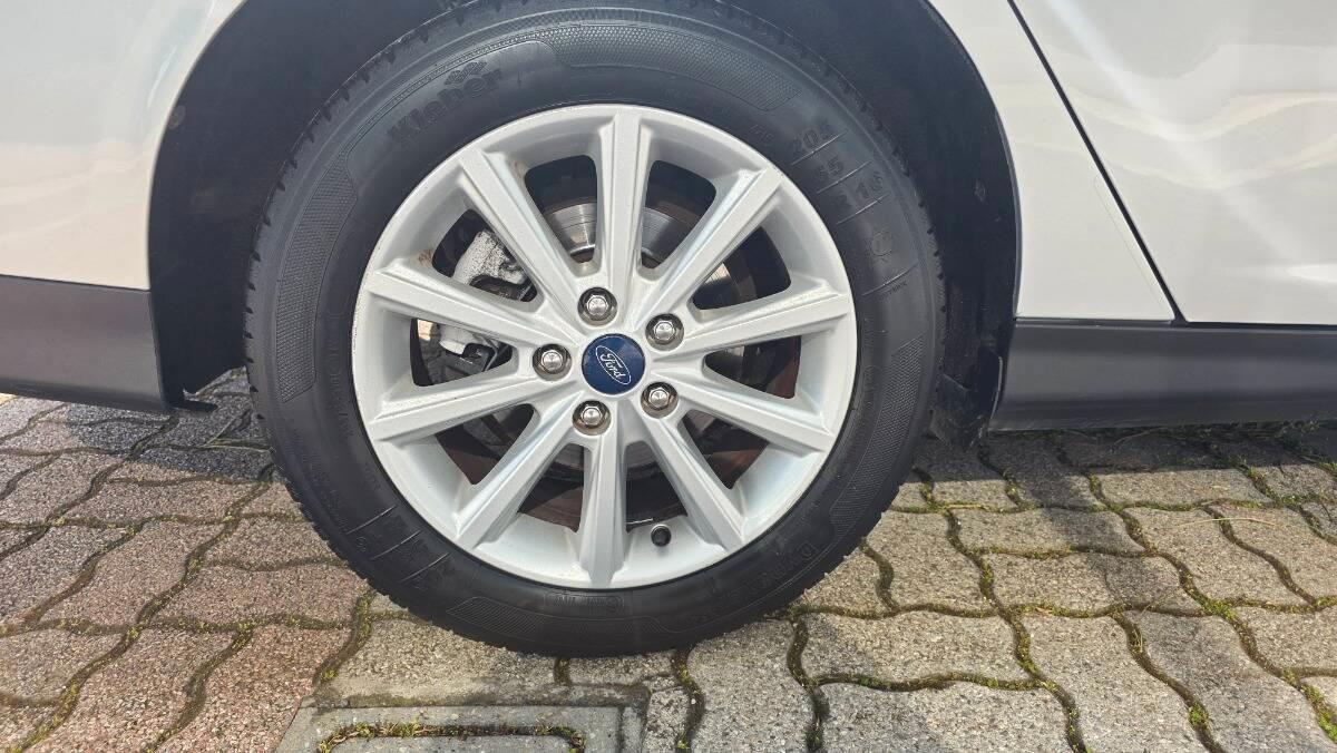 Ford Focus 1.5 tdci Titanium s&s 120cv