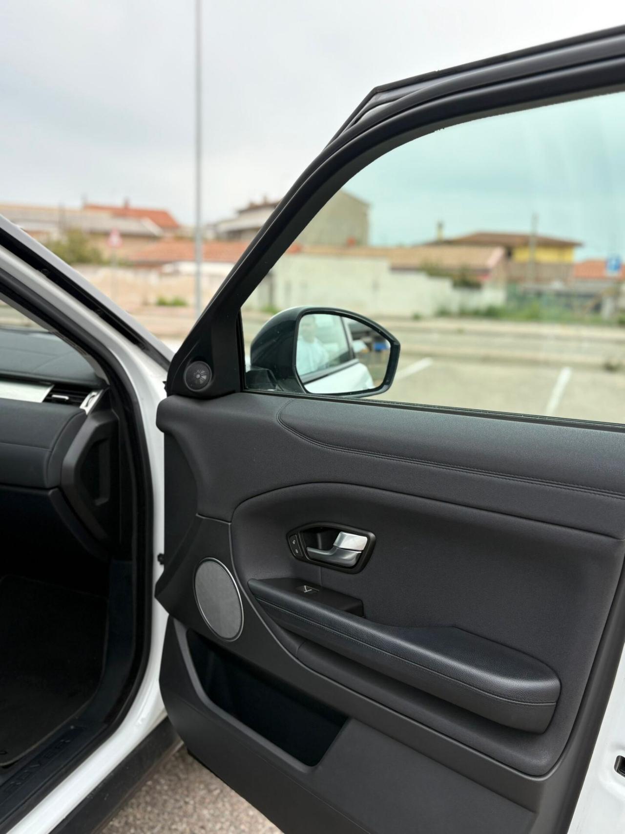 Land Rover Range Evoque 2.0 TD4 150 CV 5p. SE Dynamic