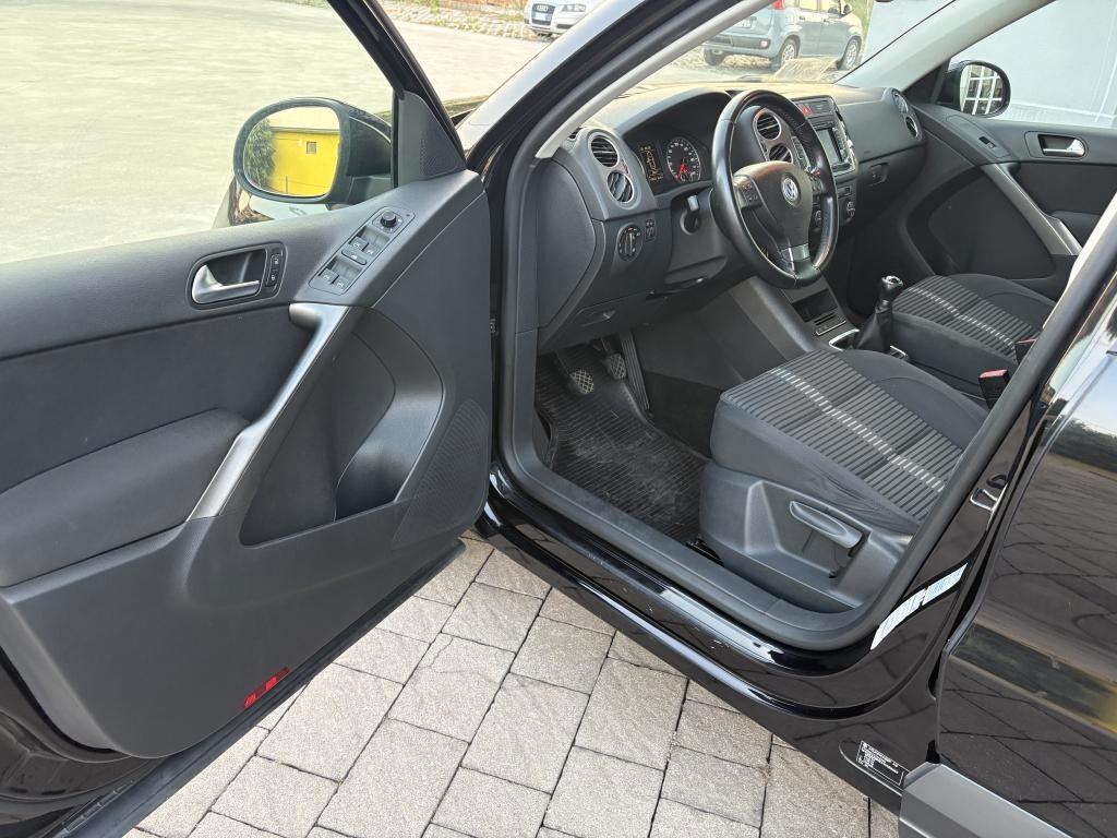 Volkswagen Tiguan 2.0 TDI 140cv 4MOTION Sport & Style