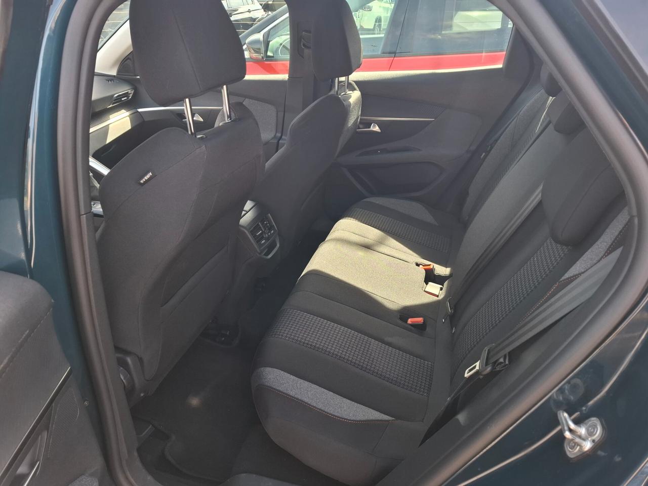 Peugeot 3008 1.5 BlueHDi 130cv anno 2022
