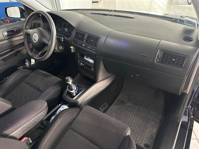 VOLKSWAGEN Golf 4ª serie Golf 1.8 20V T/180 CV...