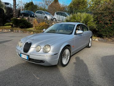 Jaguar S-Type 2.7 diesel V6 Executive