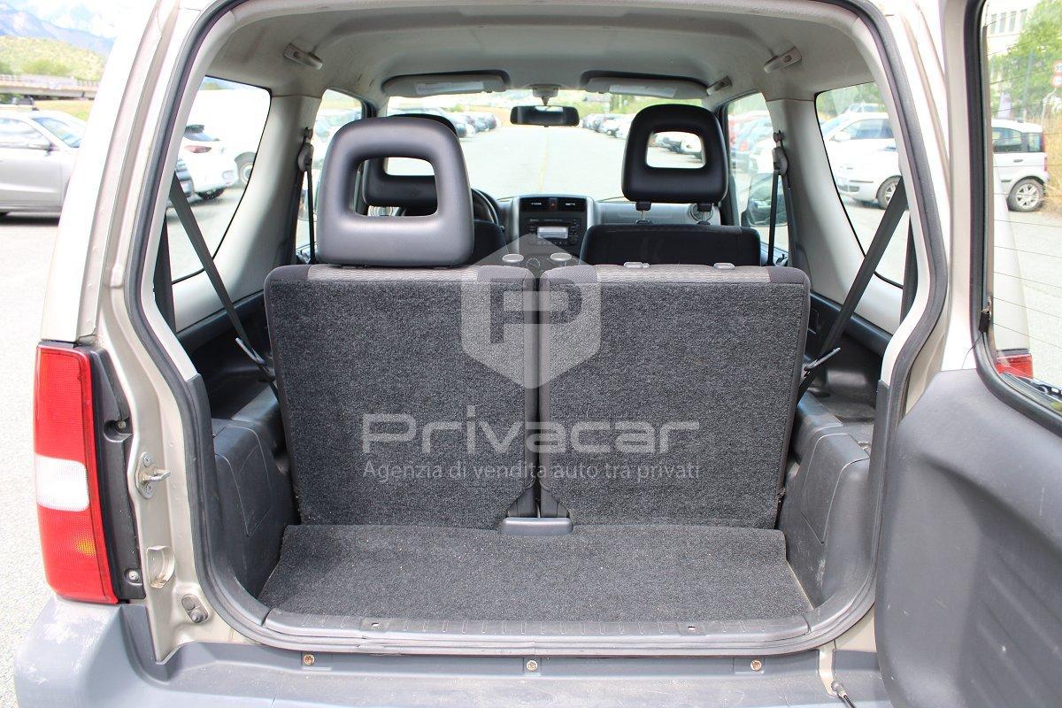 SUZUKI Jimny 1.3i 16V cat 4WD JX
