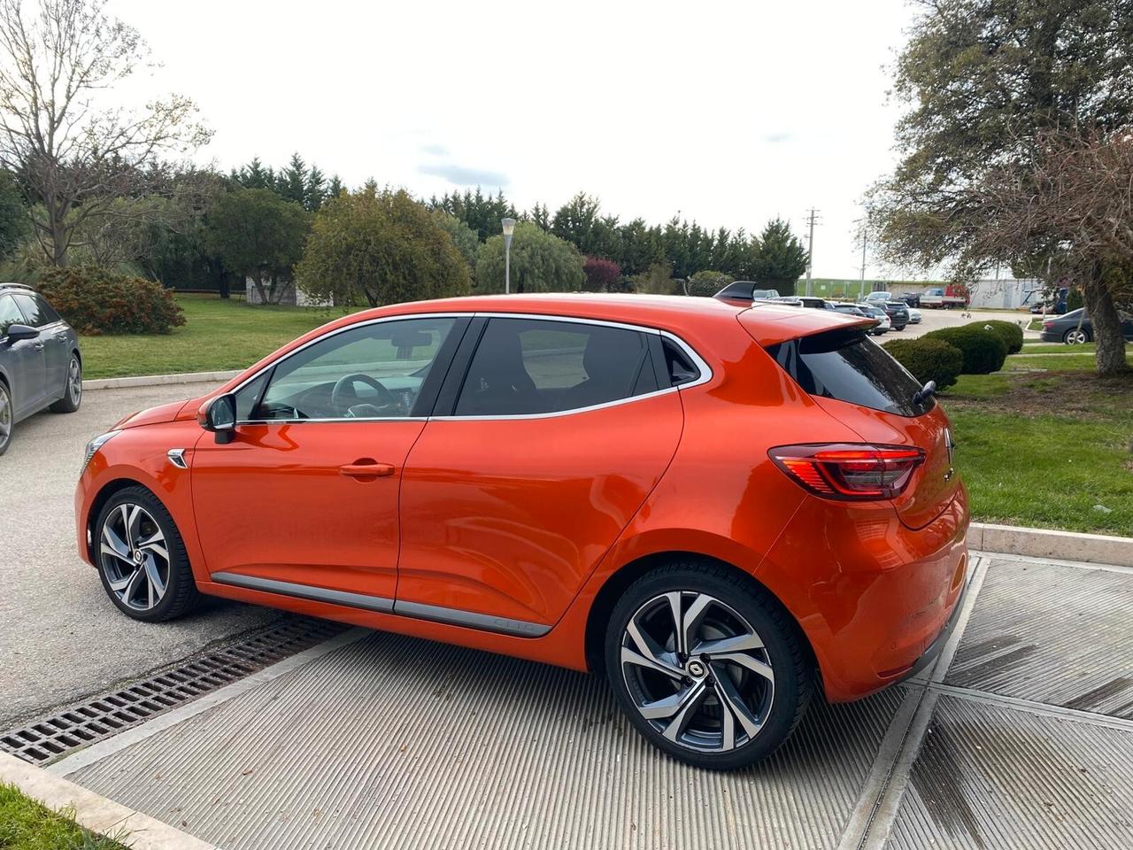 Renault Clio Full Hybrid E-Tech 140 CV 5 porte R.S. Line