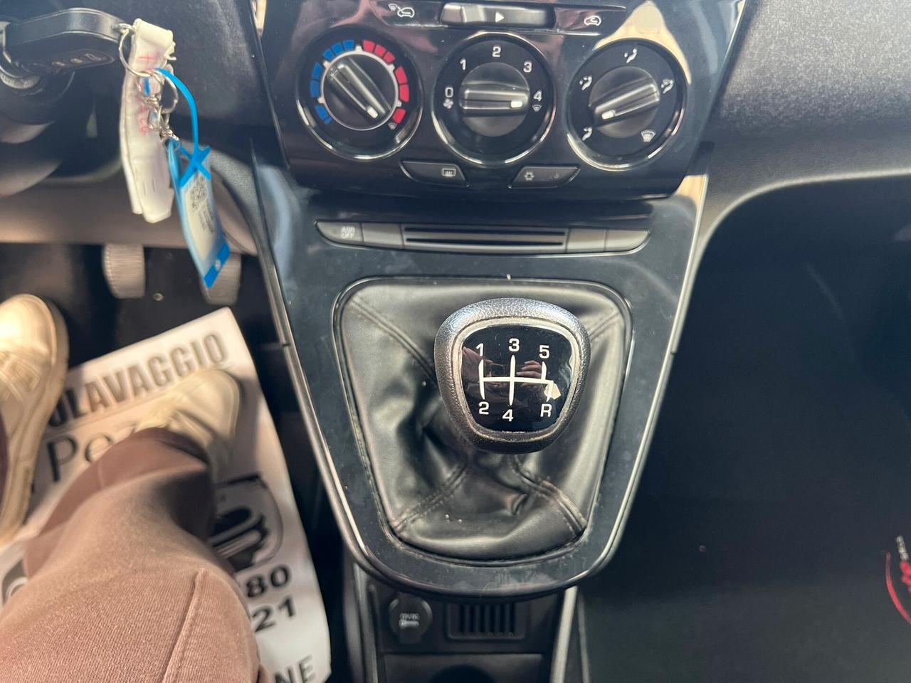 LANCIA YPSILON 1.2 BENZINA 70CV