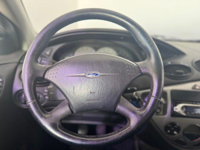 FORD Focus 1.6i 16V cat SW Ghia
