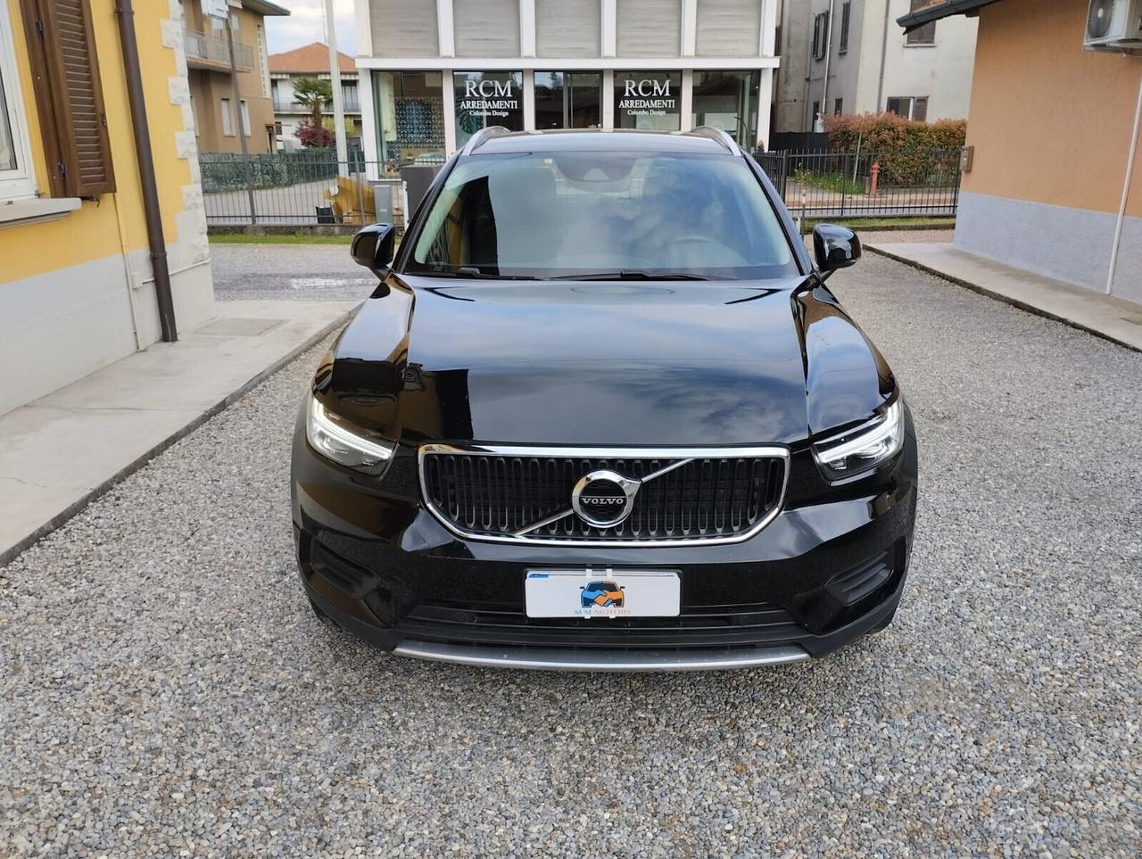 Volvo XC40 T2 Momentum Core