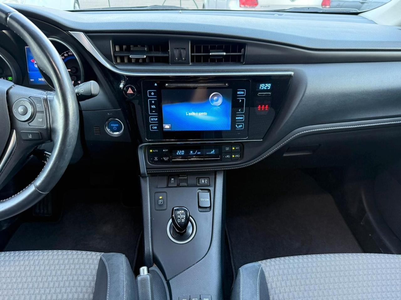 Toyota Auris Touring Sports 1.8 Hybrid Lounge