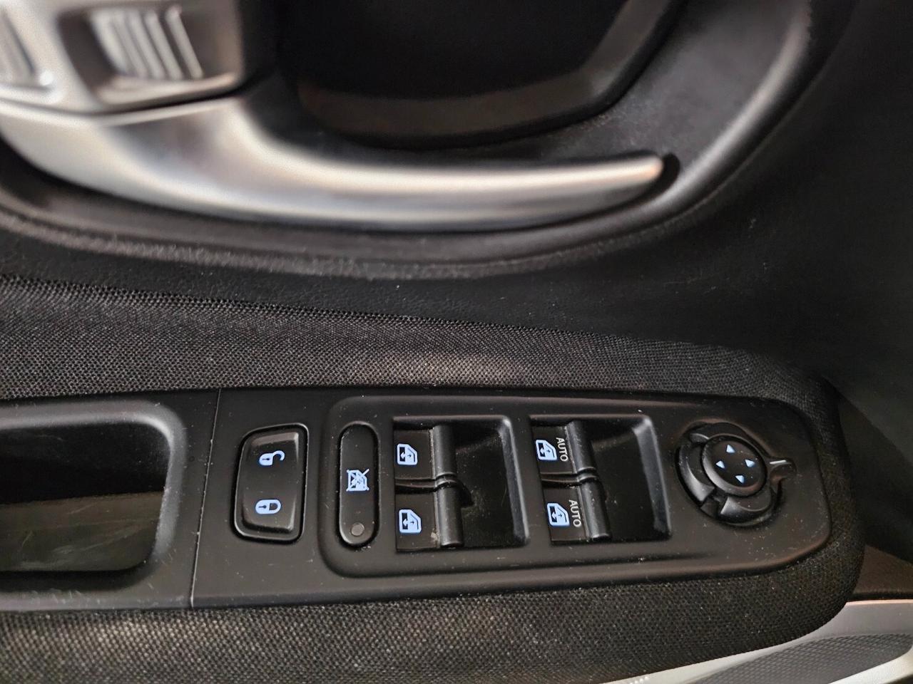 Jeep Renegade 1.6 Mjt DDCT 120 CV Longitude