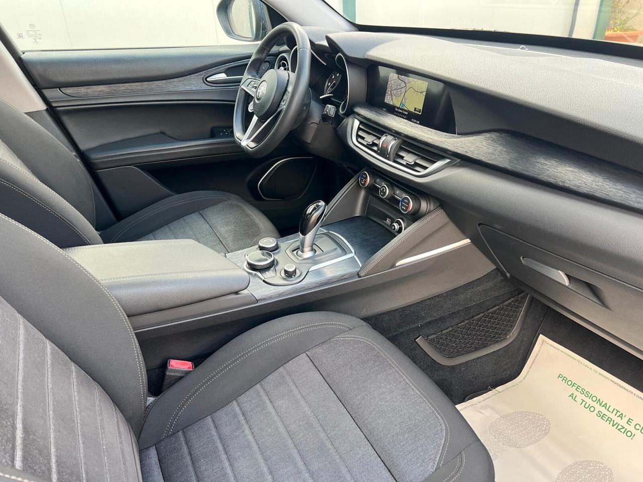 Alfa Stelvio 190 CV Q4 TETTO PANORAMICO APRIBILE
