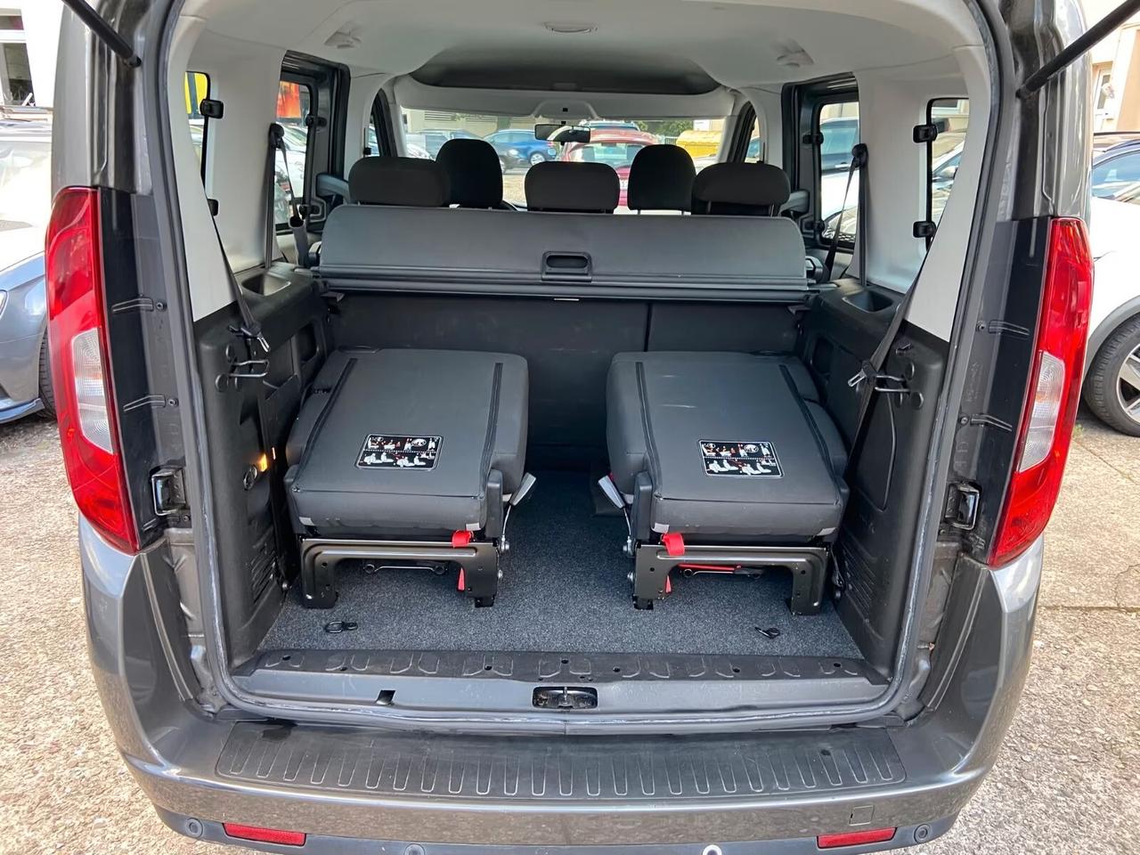 Fiat Doblò 1.4 16V Lounge 7 POSTI