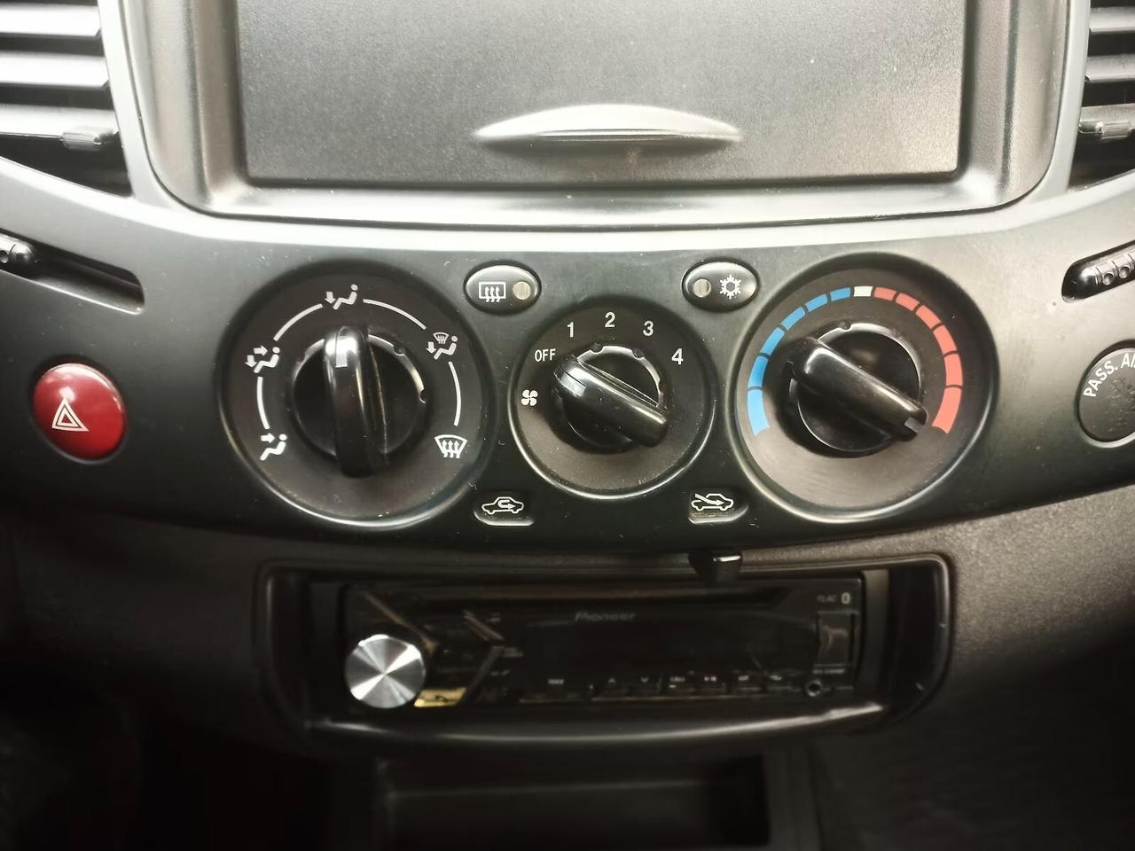 Mitsubishi L200 2.5 DI-D/136CV DC Intense DPF