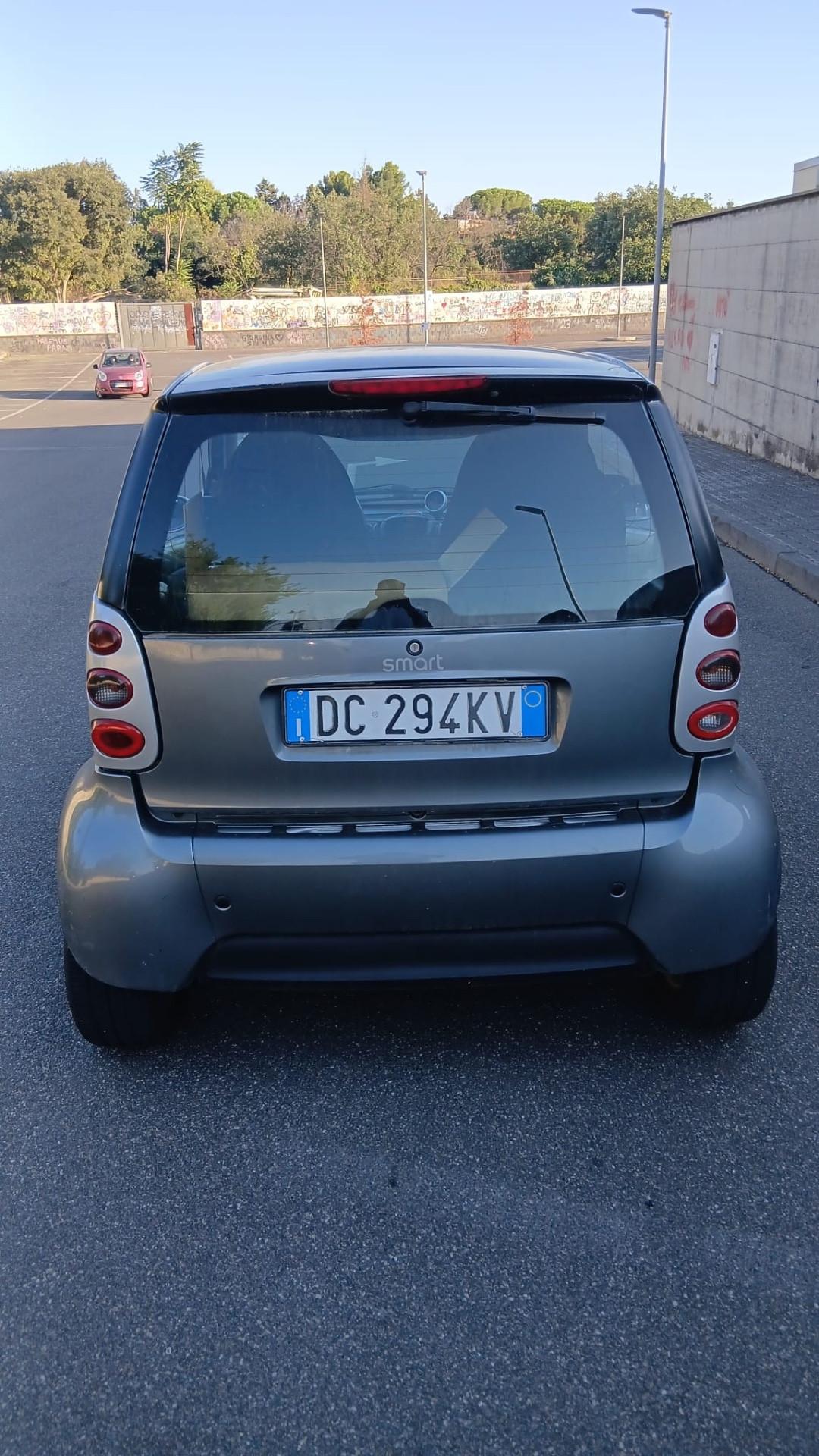 Smart ForTwo 700 coupé pure (37 kW)