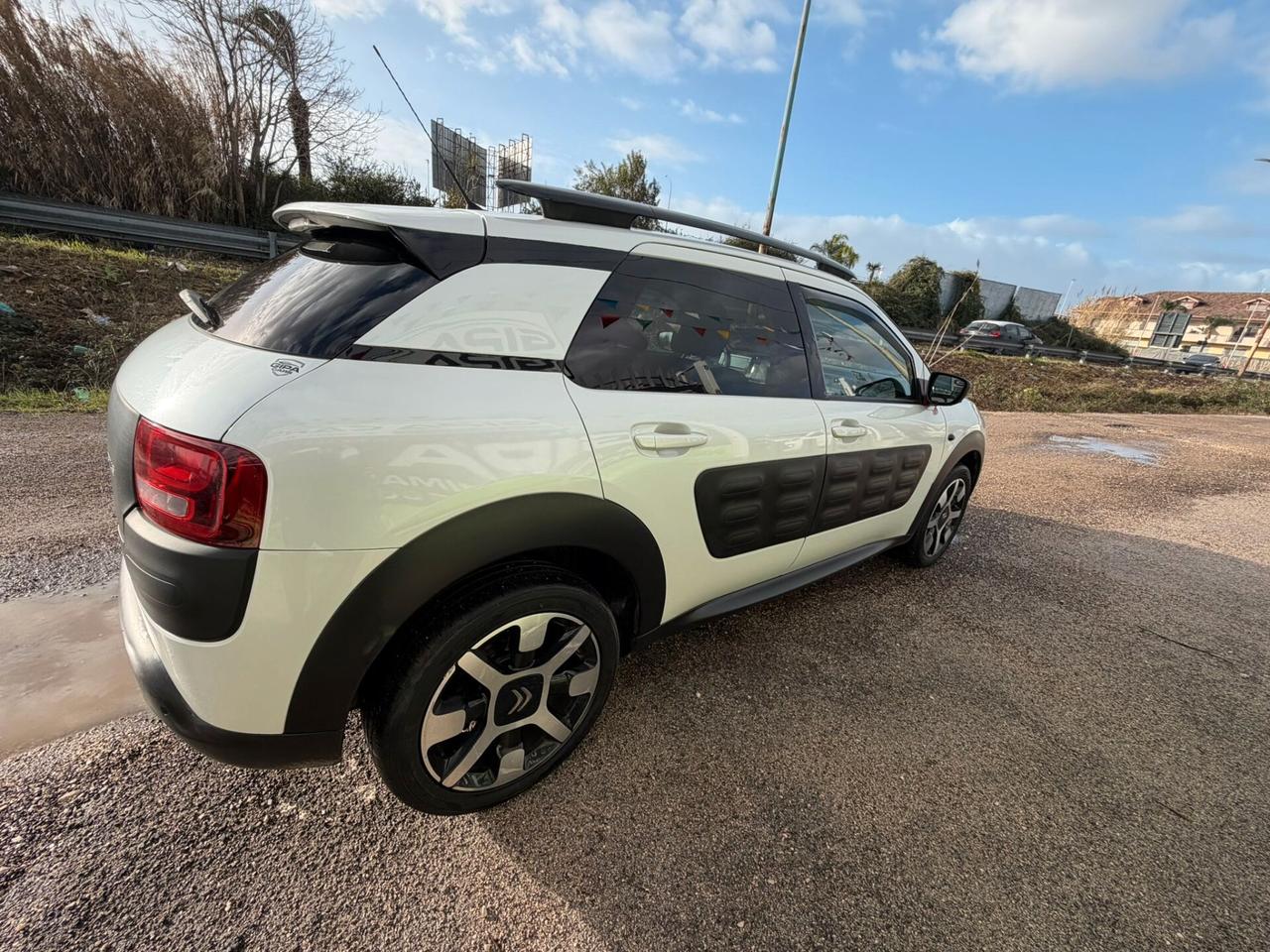 Citroen C4 Cactus BlueHDi 100 S&S Shine