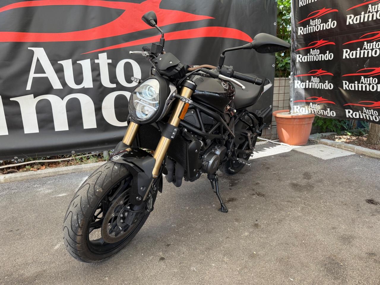 Benelli 752 S