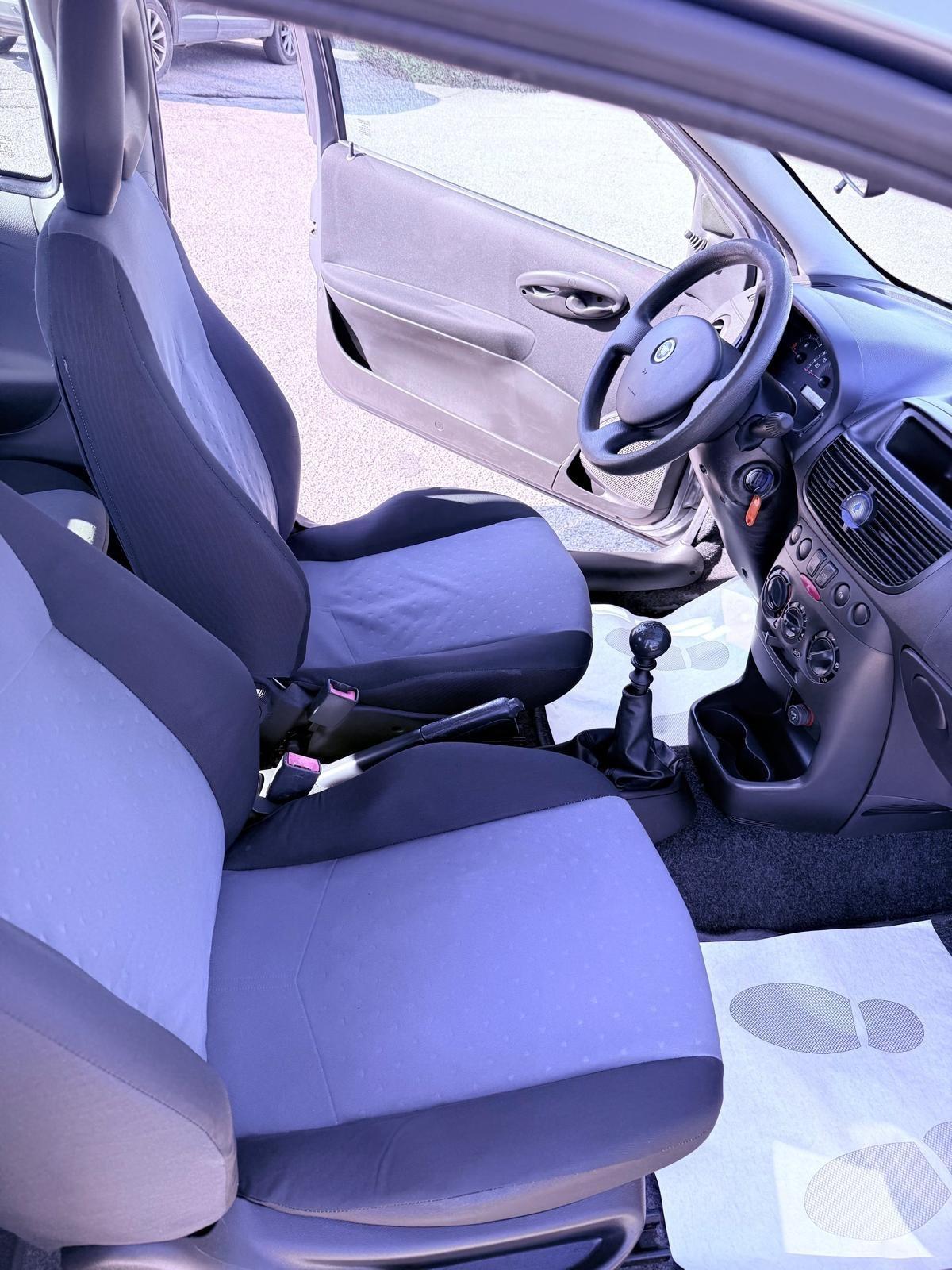 Fiat Punto 1.2 3 porte Dynamic Ok neopatentati