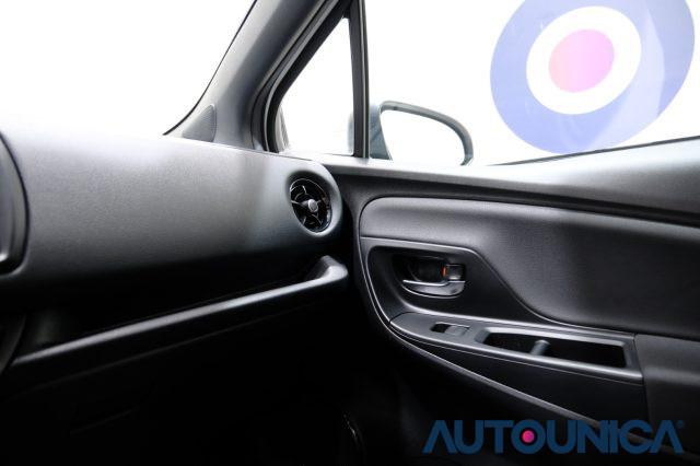 TOYOTA Yaris 1.5 HYBRID 5 PORTE TREND WHITE EDITION