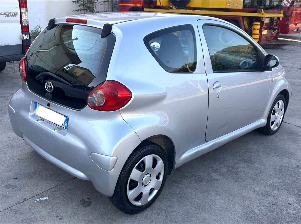 Toyota Aygo 1.0 Benz VVT-i68cv 3 porte Sol