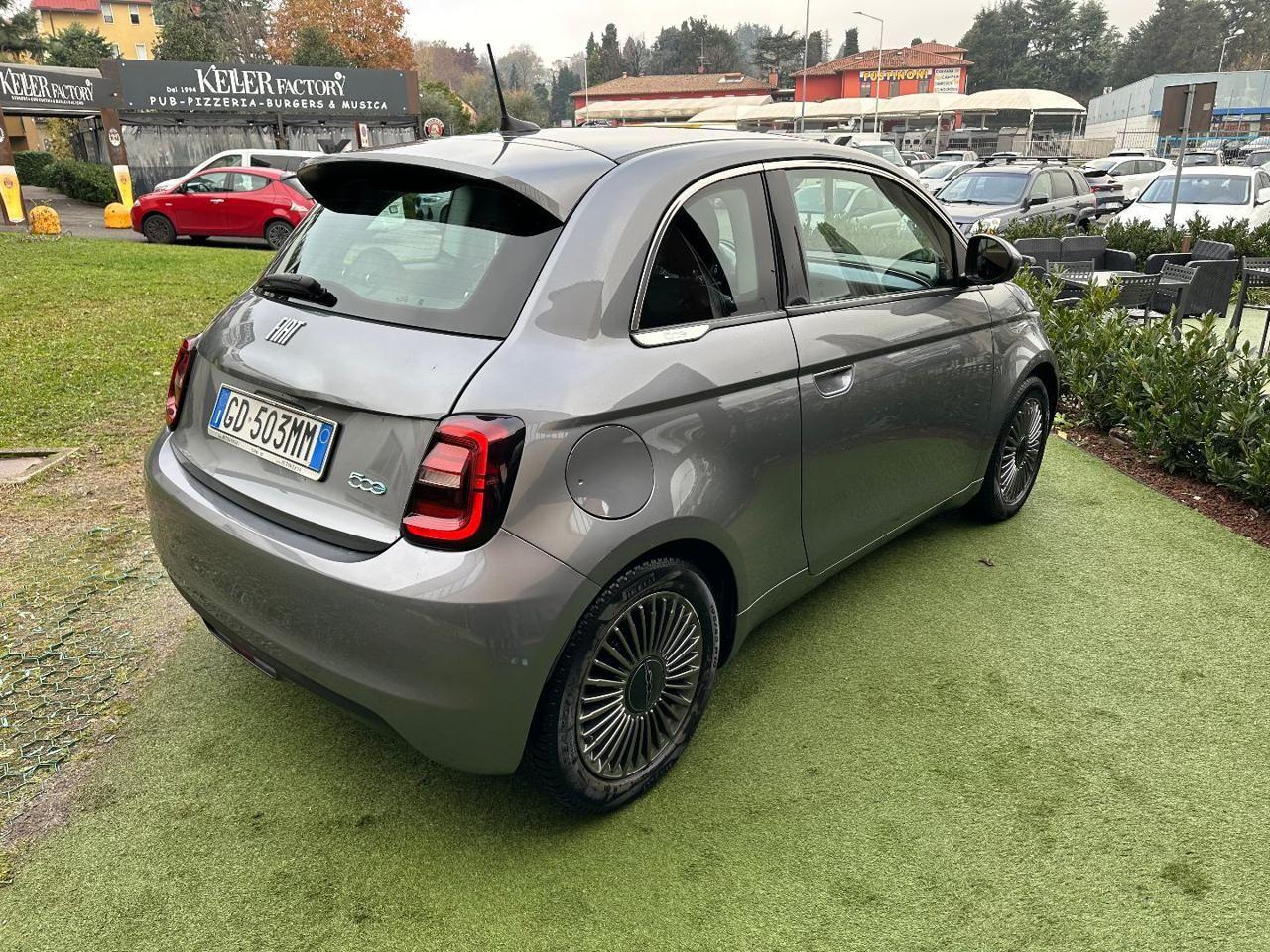 Fiat 500e 42KWH Business Openging Edition 16000km