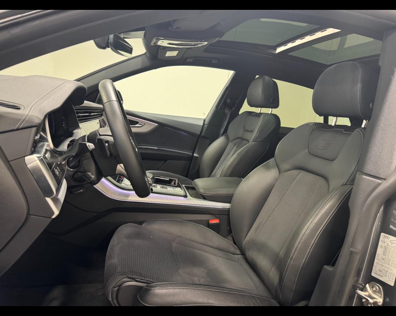 AUDI Q8 50 TDI MEHV QUATTRO TIPTRONIC S LINE EDITION