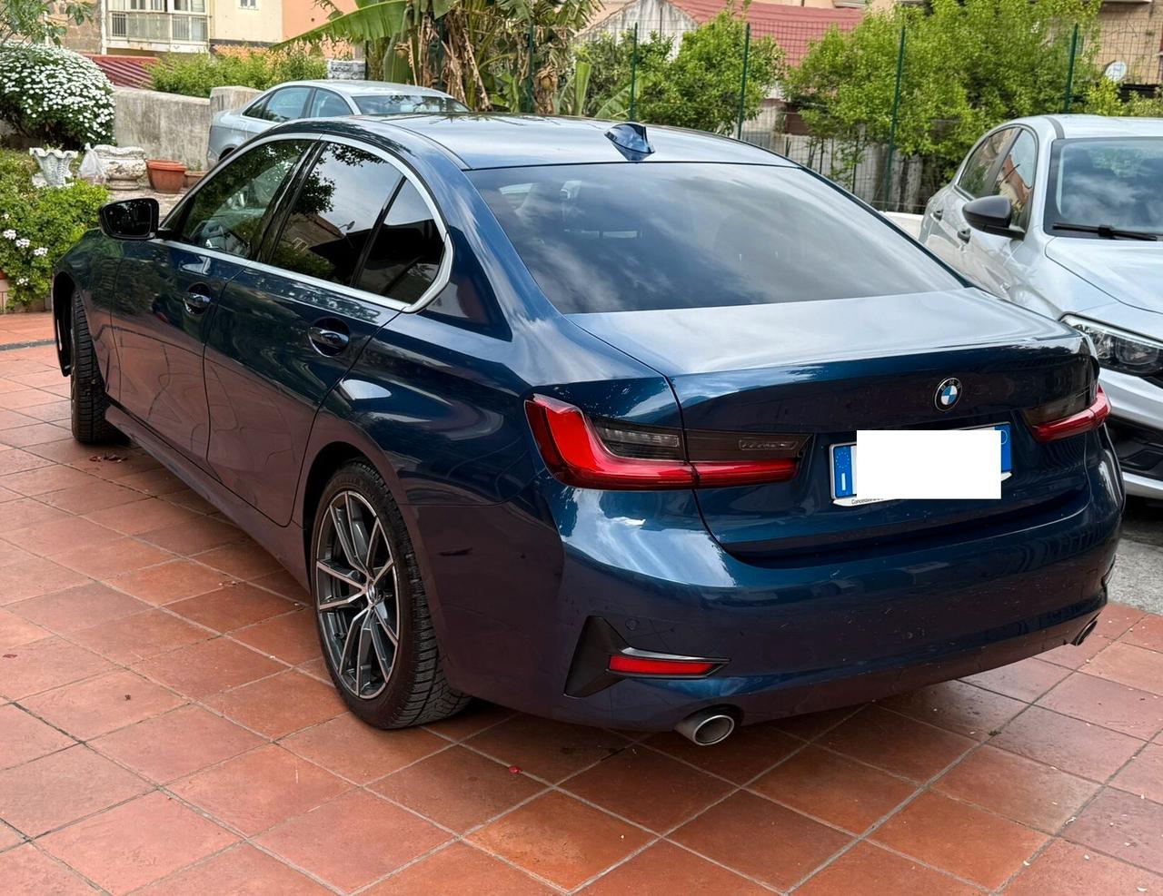 Bmw 318d 4p. mhev 48V Business Advantage