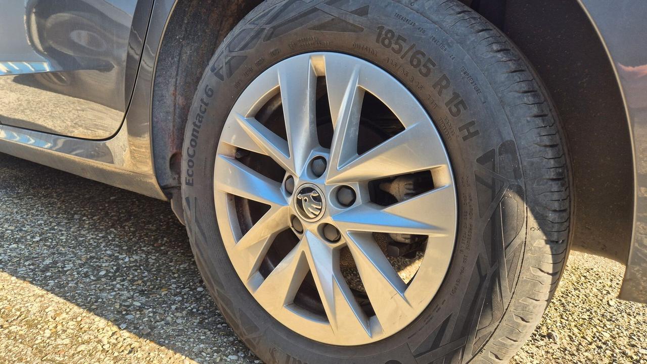Skoda Fabia 1.0 TSI EVO AMBITION