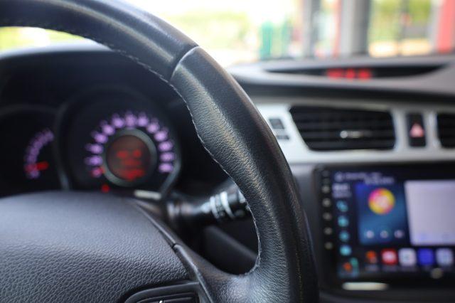 KIA cee'd 1.4 CVVT SW Navi Tel USB Android Apple NEOPATENTAT