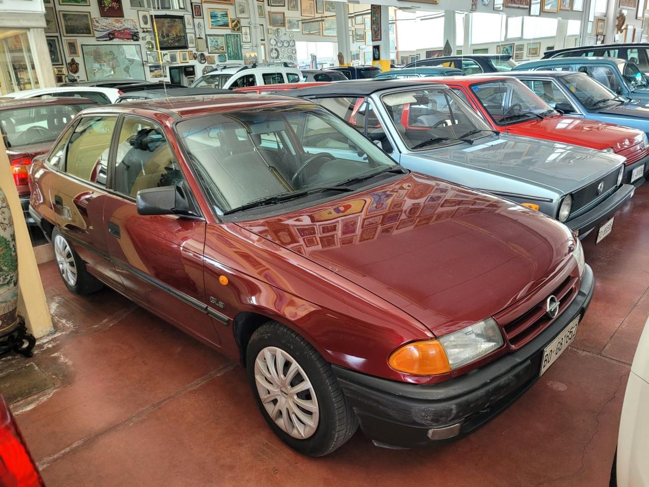 Opel Astra 1.4i cat 4 porte GLS
