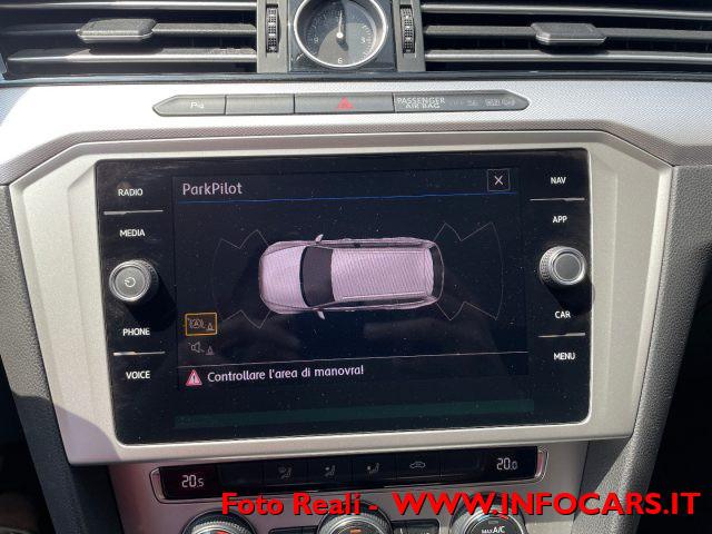 VOLKSWAGEN Passat Variant 2.0 TDI Business BlueMotion Tech. PROMO !!