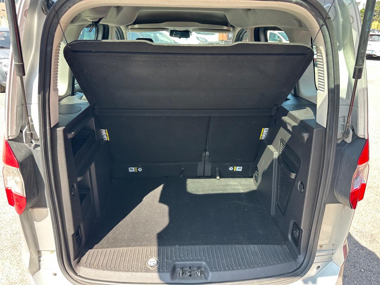 Ford Tourneo Courier 1.0 EcoBoost 100 CV Plus
