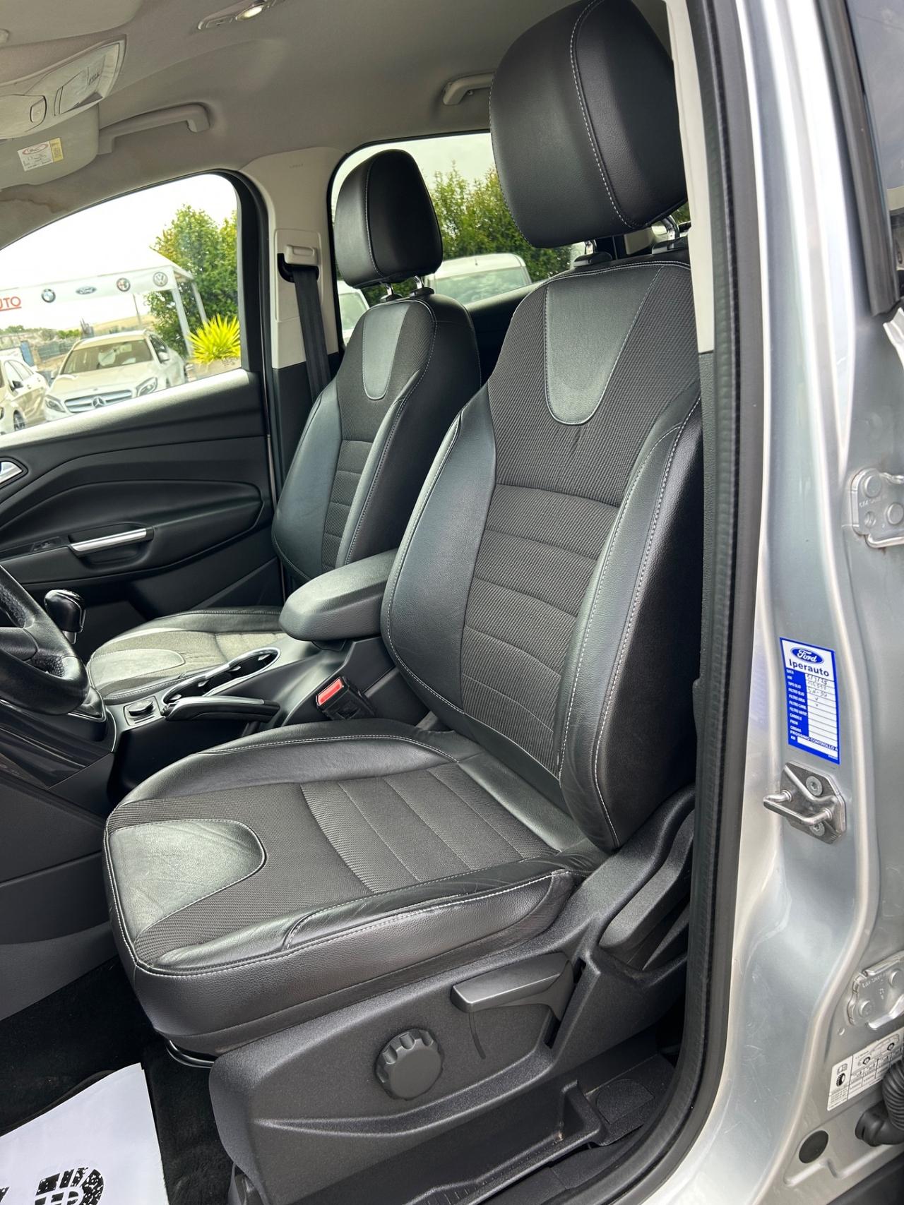 Ford Kuga 2.0 TDCI 140 CV 4WD Titanium