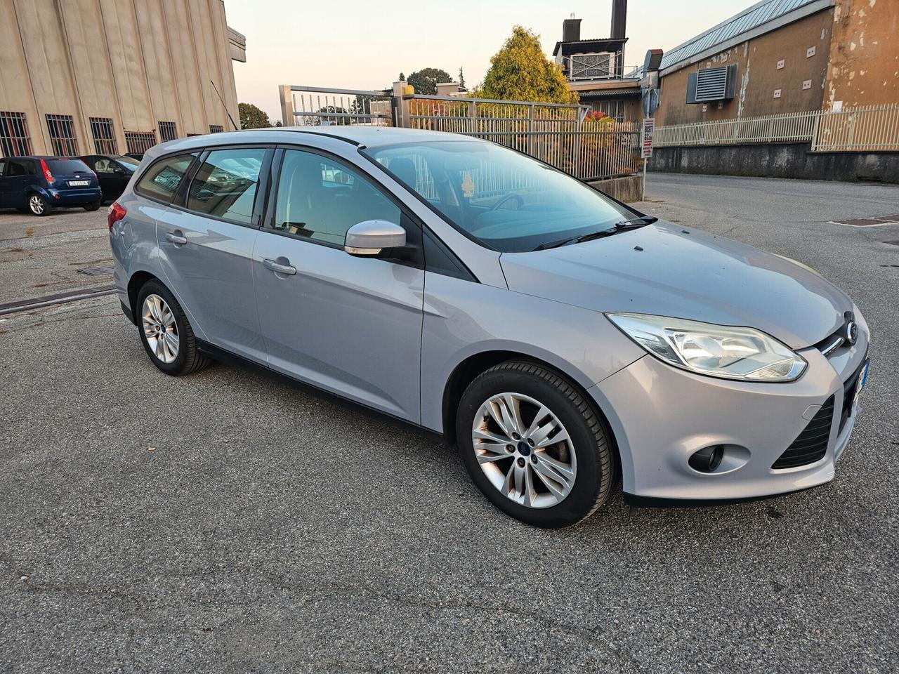 Ford Focus 1.6 benzina