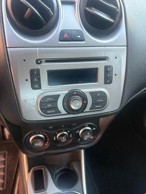 Alfa Romeo MiTo 1.4 70 CV 8V Super ADATTA NEO-PATENTATI