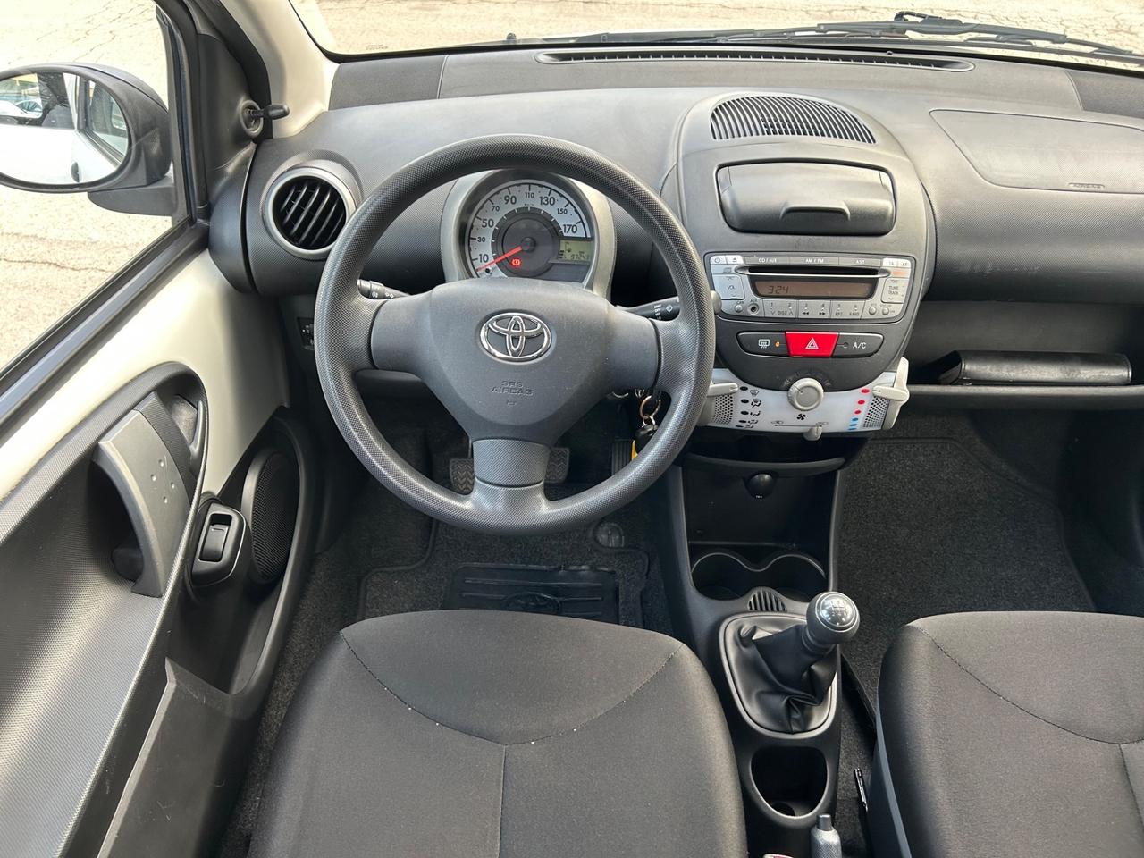 Toyota Aygo 1.0 benzina 68 cavalli 2013