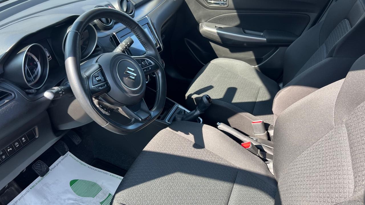 Suzuki Swift 1.2 Hybrid Top