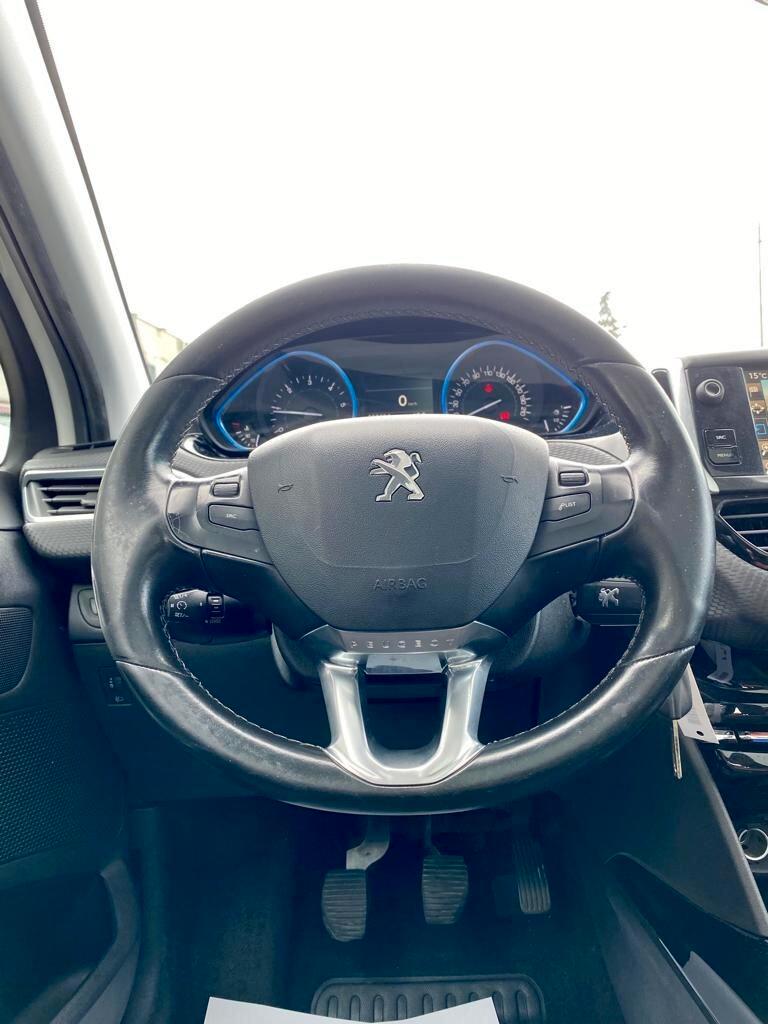 Peugeot 2008 PureTech Turbo 110 S&S Allure ok neop.