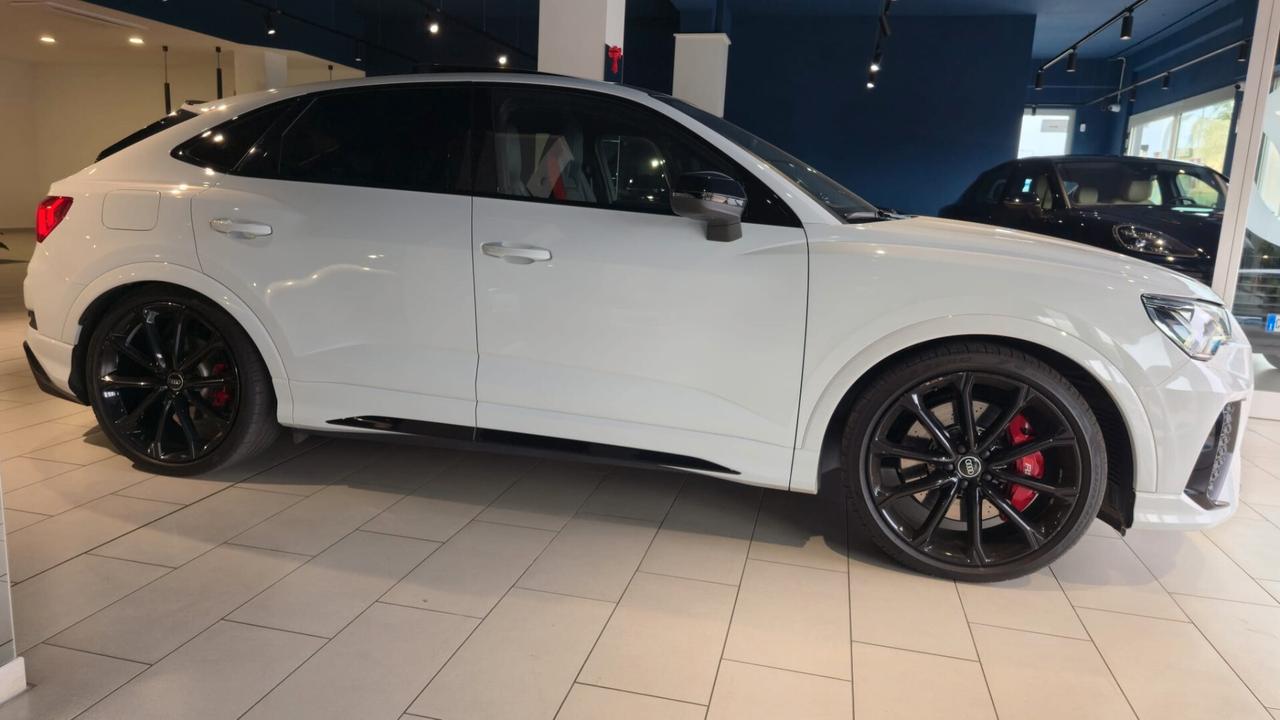 Audi Q3 RS SPB quattro S tronic