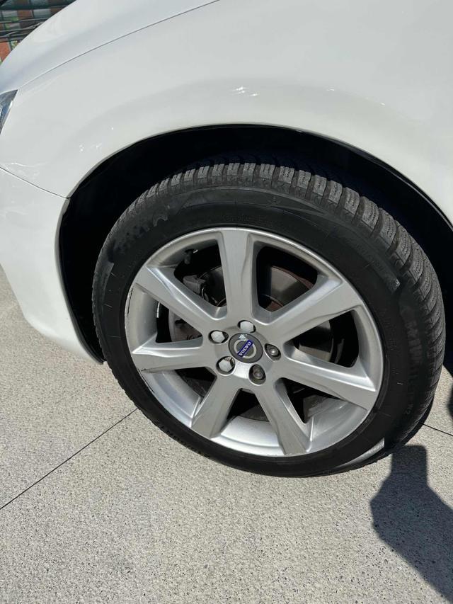 VOLVO V60 D2 Geartronic R-design