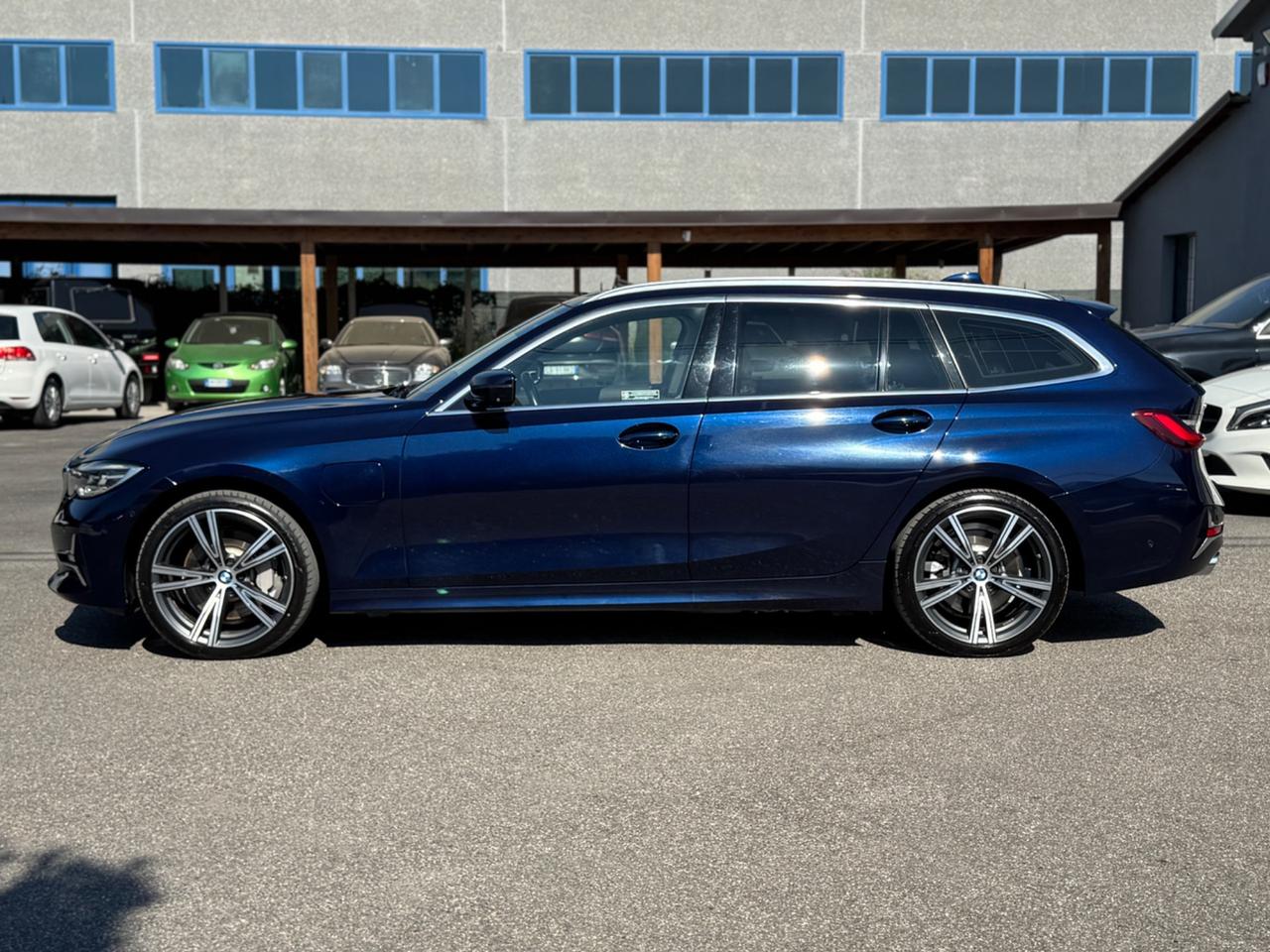 Bmw 330 330e xDrive Touring Luxury TETTO APRIBILE