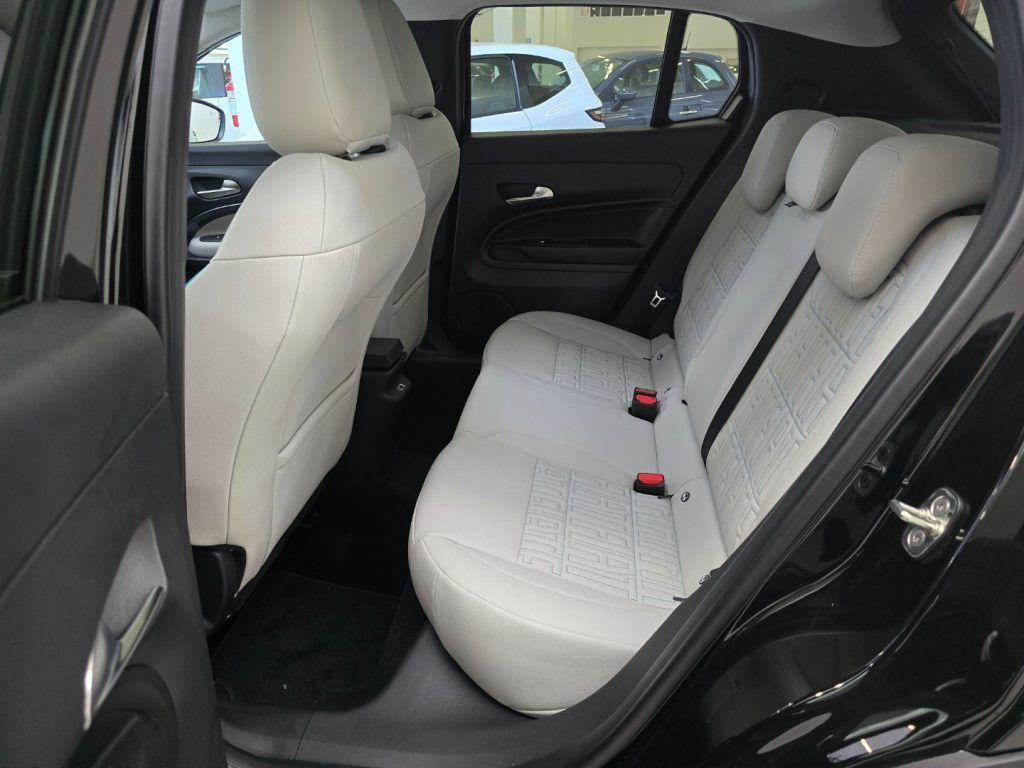 Fiat 600 Hybrid DCT MHEV La Prima