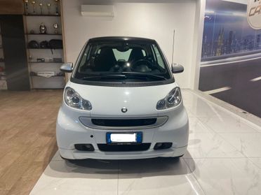 Smart ForTwo 1000 52 kW MHD coupé pure