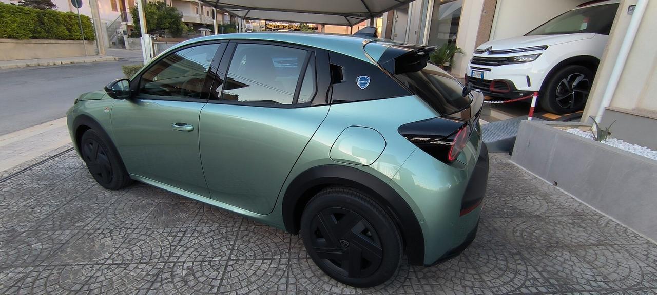Lancia Ypsilon Hybrid e-DCT