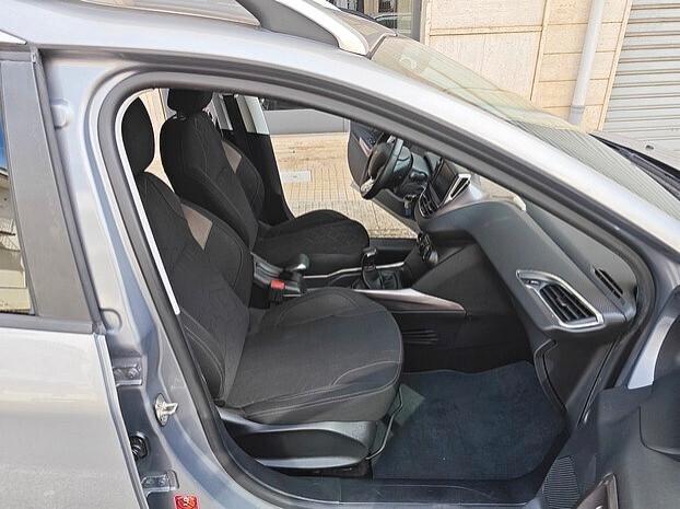 PEUGEOT 2008 1.4 HDi 68 cv - 2013