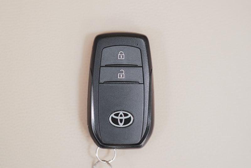 Toyota Land Cruiser LC300 ARMORED B6 *NET PRICE*
