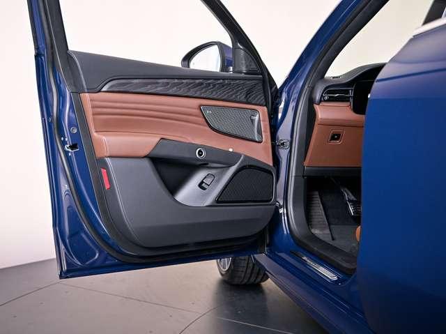 Maserati Grecale 250 CV Serie Speciale LUMINA BLU