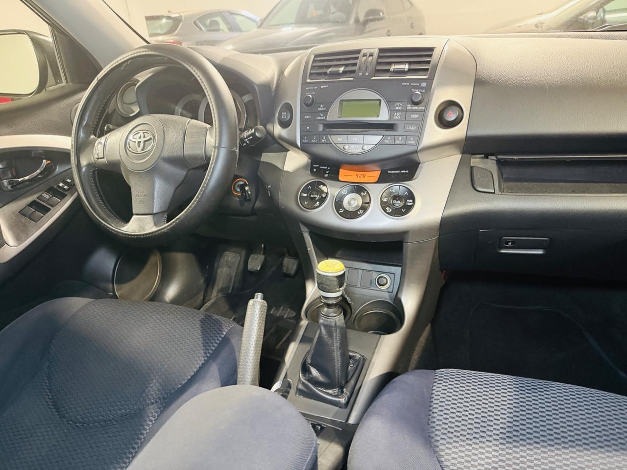 Toyota RAV 4 RAV4 2.2 D-4D 136 CV Luxury