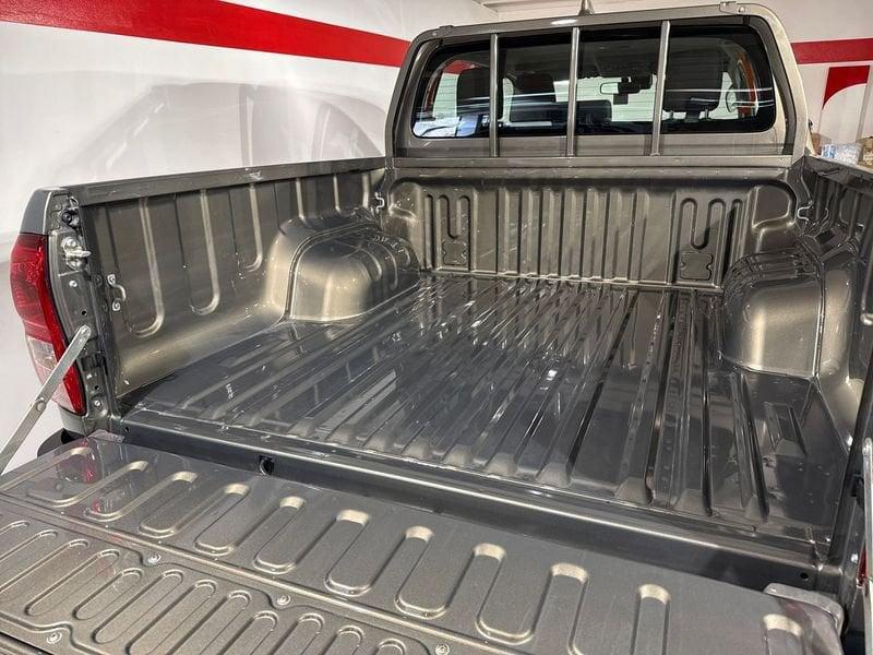Toyota Hilux 2.4 D-4D 4WD 4 porte Double Cab Comfort